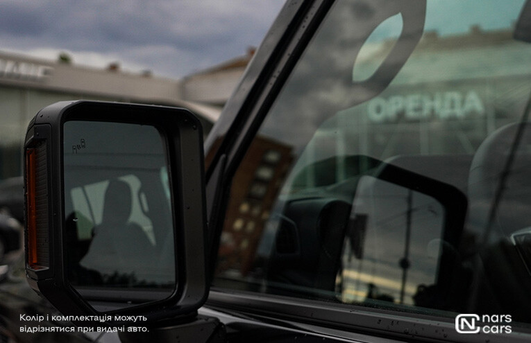 Rent Toyota Prado photo 13