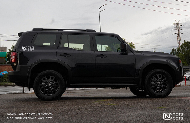 Rent Toyota Prado photo 4