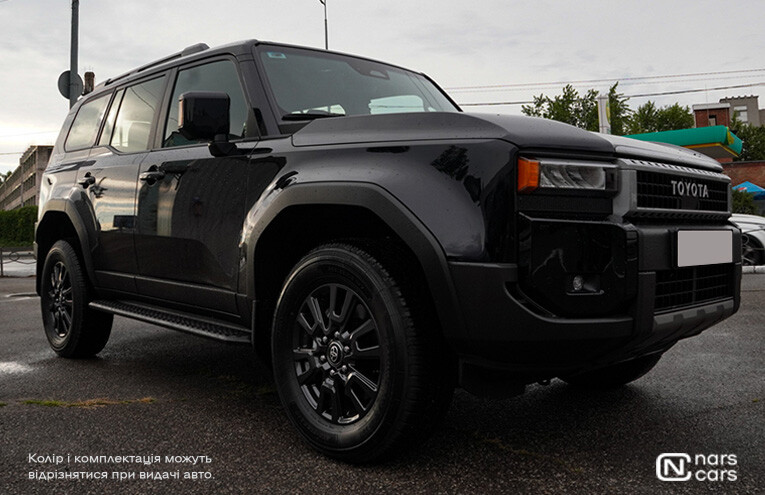 Rent Toyota Prado photo 2