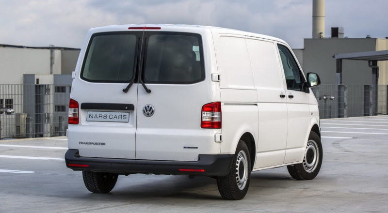 Rent Volkswagen Transporter T5 photo 2