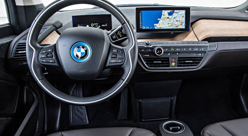 Rent BMW i3 photo 4