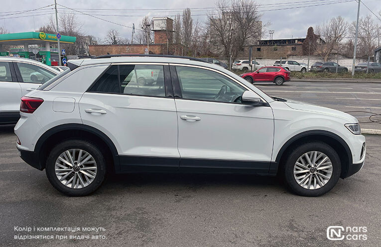 Rent Volkswagen T-Roc photo 4