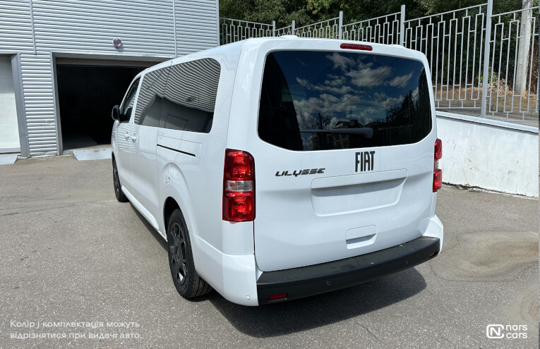 Rent Fiat Scudo Ulysse photo 2