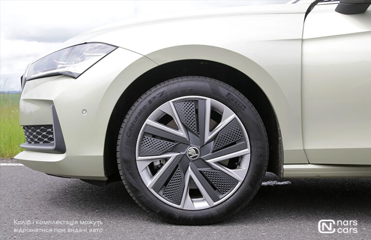 Rent Skoda Superb photo 4