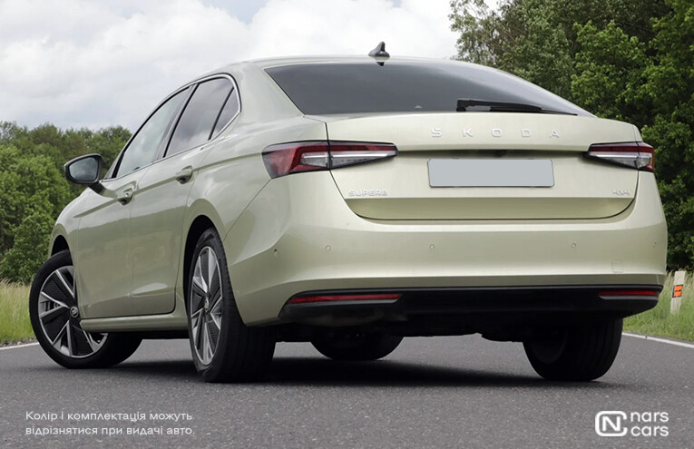 Rent Skoda Superb photo 3