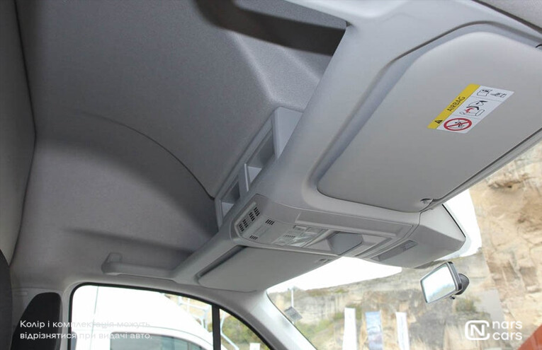 Rent Volkswagen Crafter photo 12