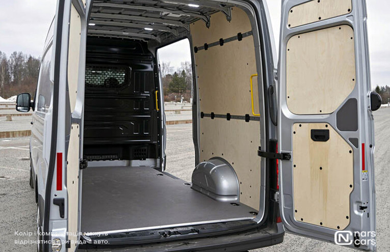 Rent Volkswagen Crafter photo 7