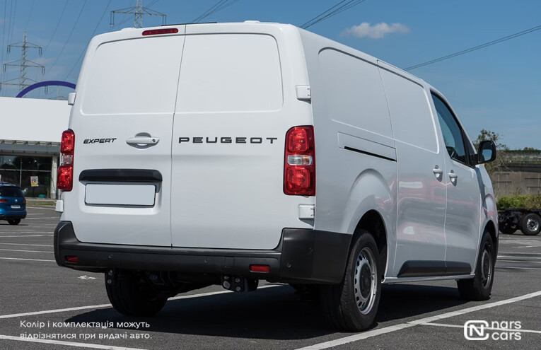 Rent Peugeot Expert photo 5
